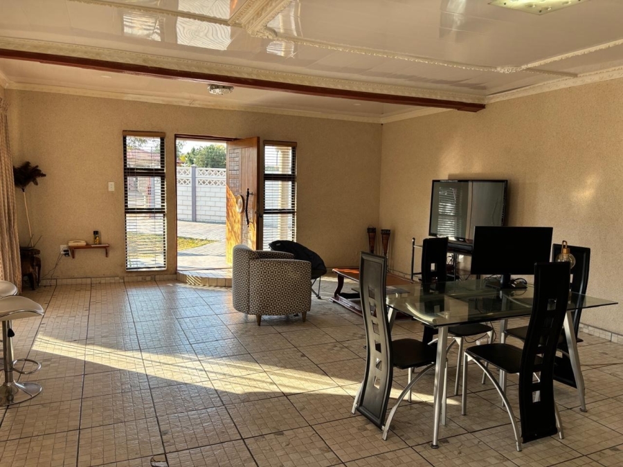 3 Bedroom Property for Sale in Mogwase North West